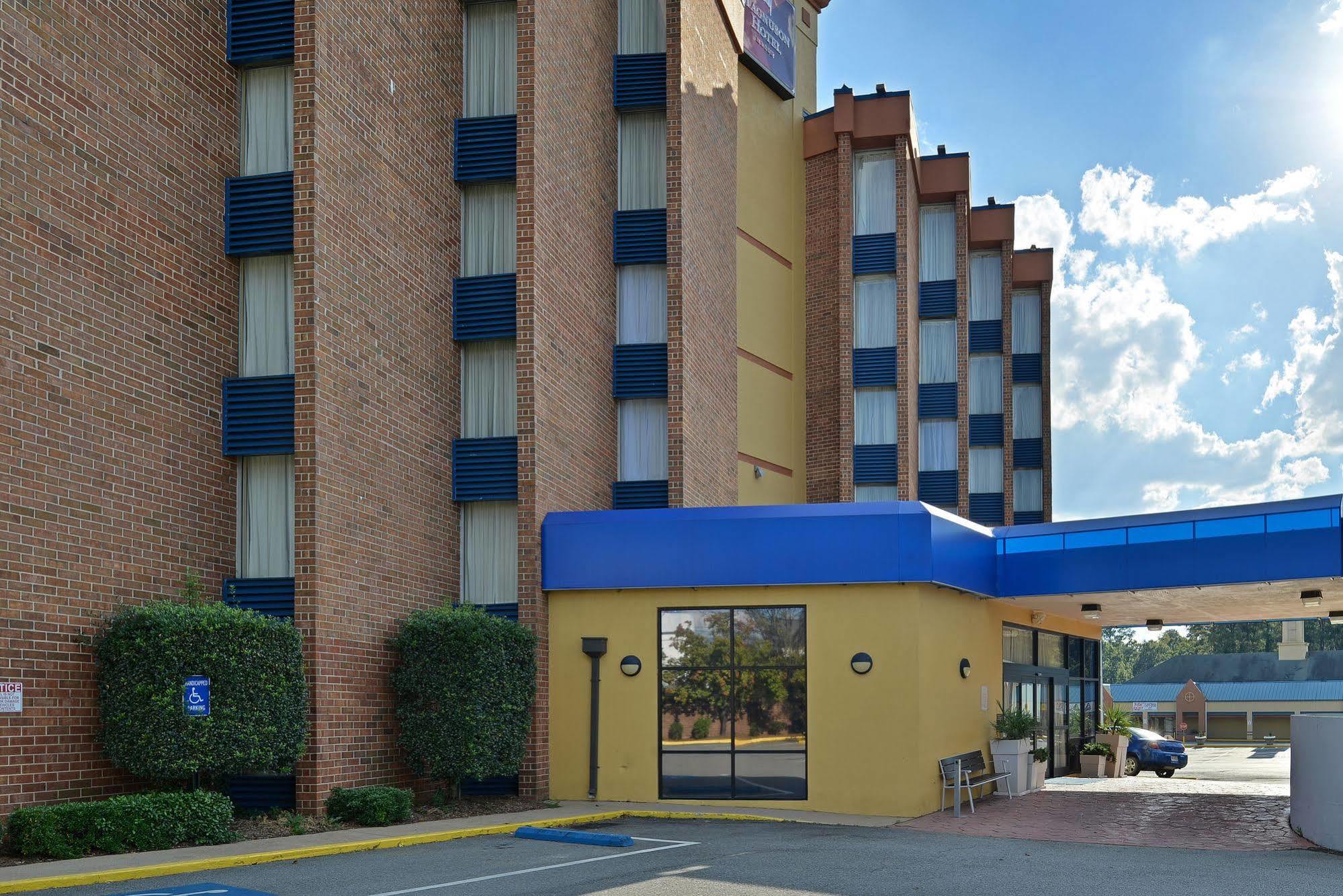 Red Roof Inn & Suites Macon Zewnętrze zdjęcie